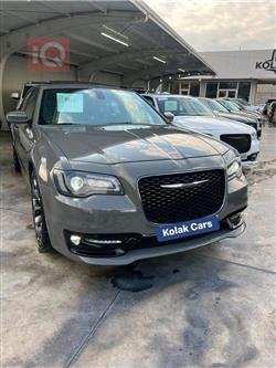 کرایسلەر 300